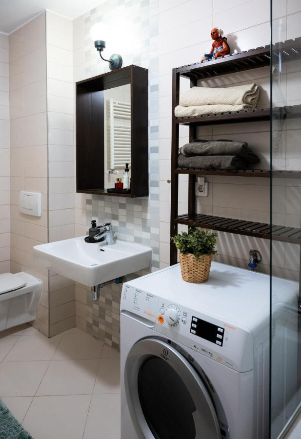 Green Corner Apartment Bükreş Dış mekan fotoğraf
